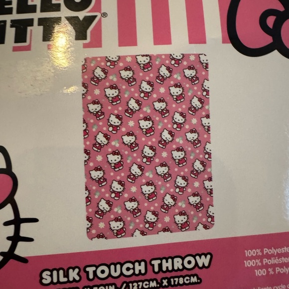 HELLO KITTY FLOWER POWER THROW (FIRM PRICE) - Picture 4 of 5